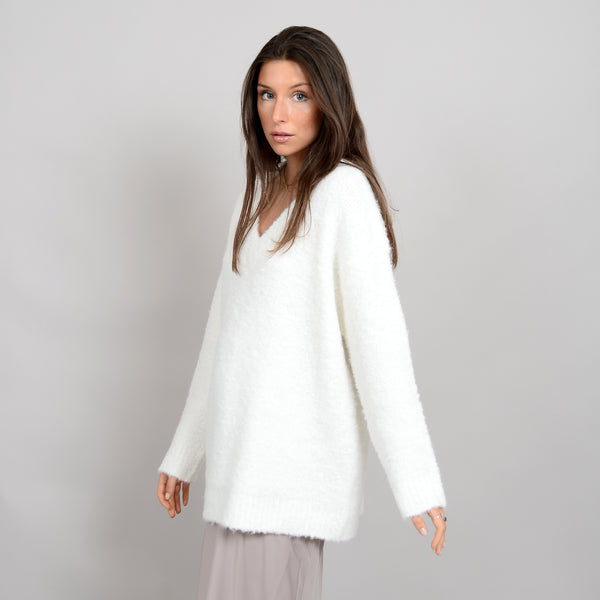 HRIPSIME LONG SLEEVE V-NECK PULL-OVER-WINTER WHITE