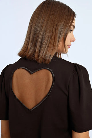 HEART-SHAPED BACKLESS T-SHIRT- Blk